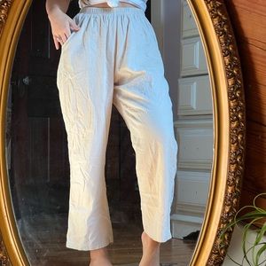 Women’s size petite 10 cream corduroy pant